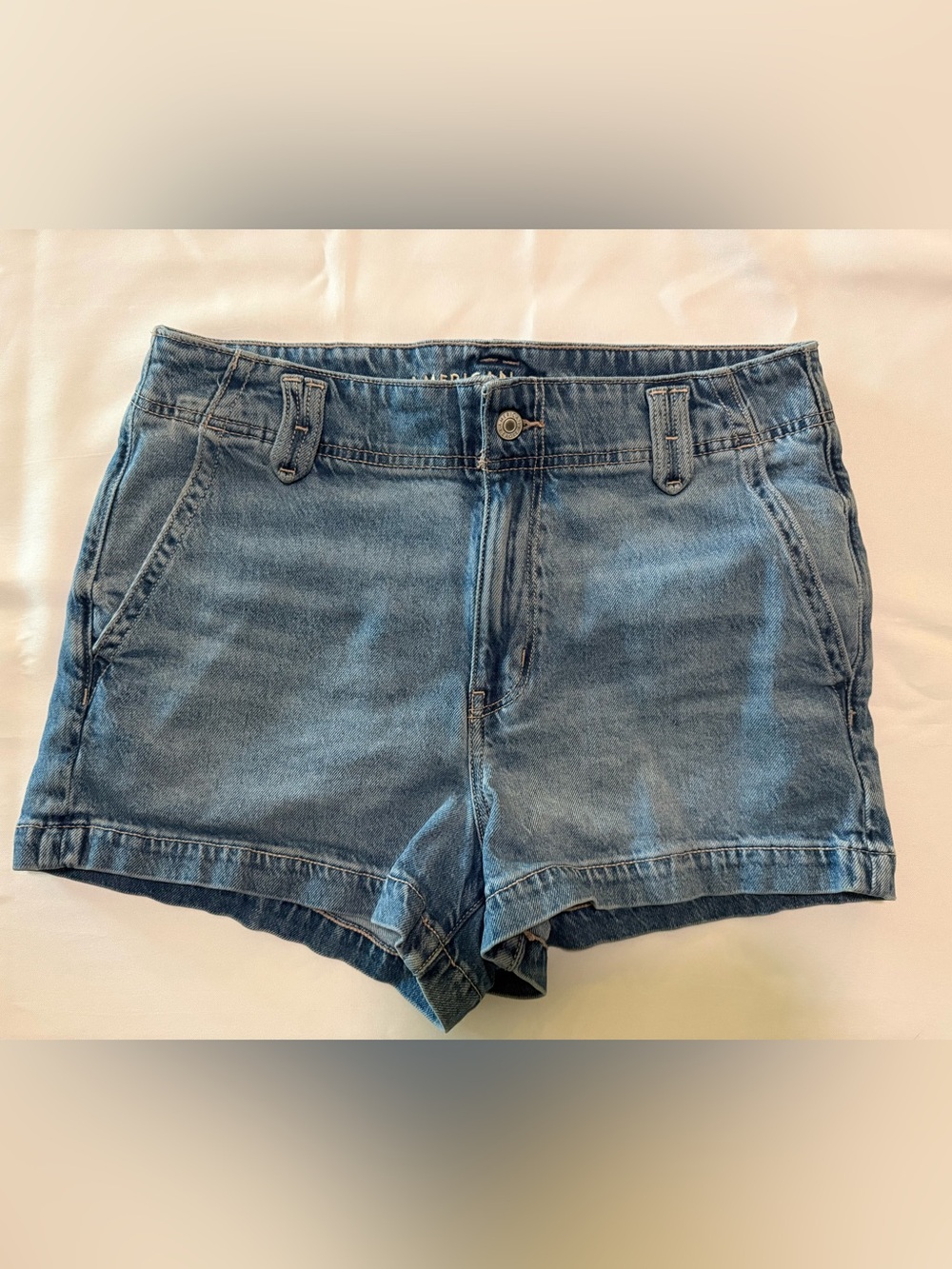 American Eagle Outfitters Light Blue Denim Jean Mom Shorts